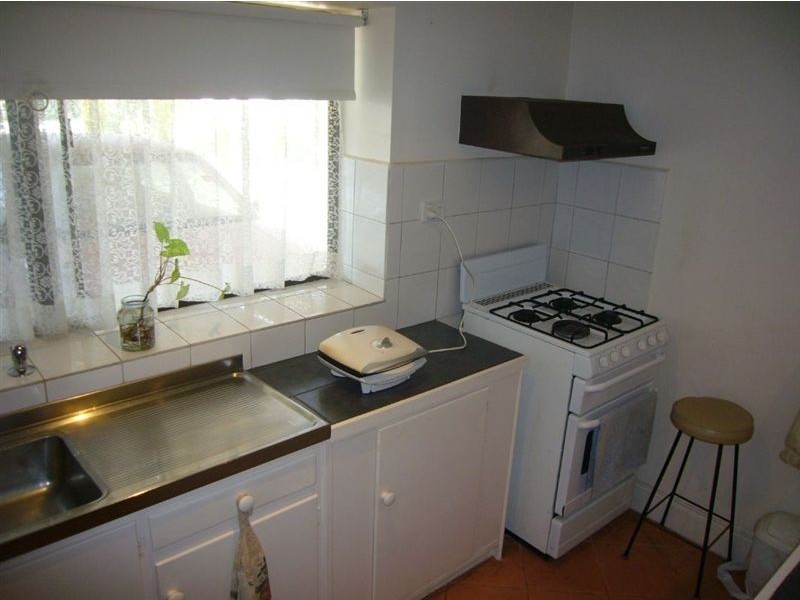 15 Beare Street, Clare SA 5453