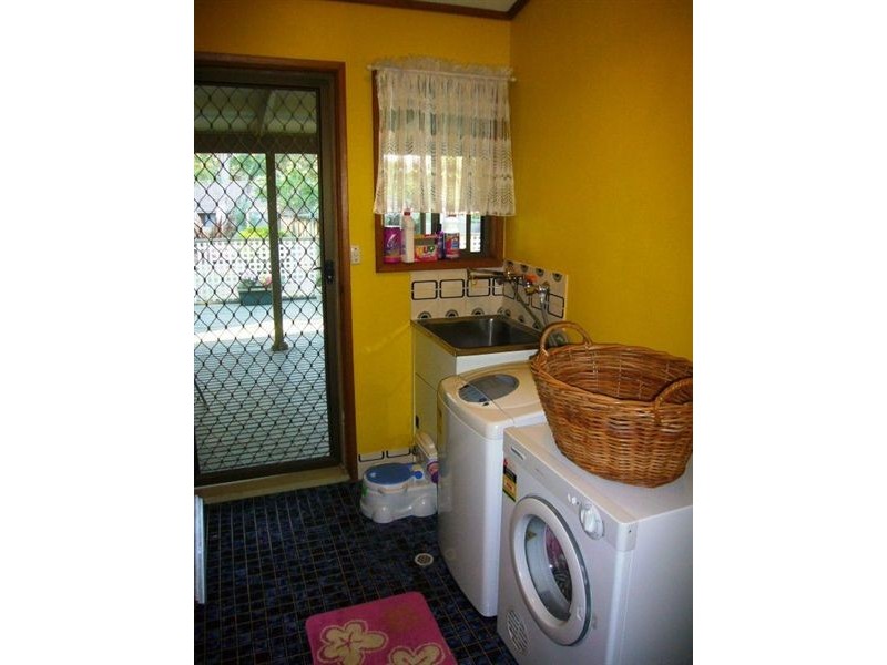 49 Victoria Road, Clare SA 5453