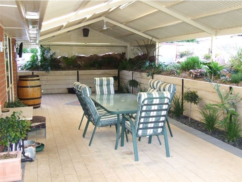 23 Hentschke Road, Clare SA 5453