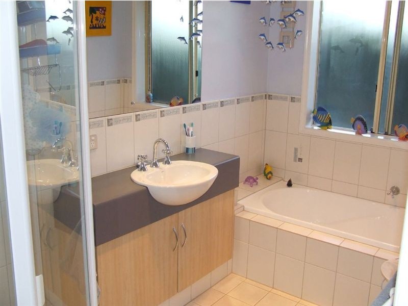 23 Hentschke Road, Clare SA 5453