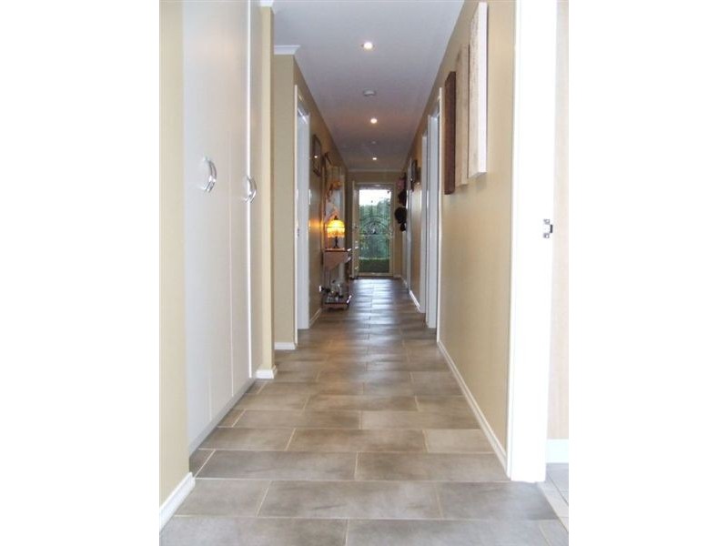 23 Hentschke Road, Clare SA 5453