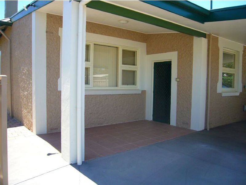 5/8 Beare St, Clare SA 5453