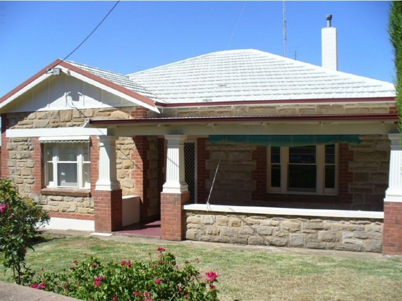 6 West Terrace, Clare SA 5453