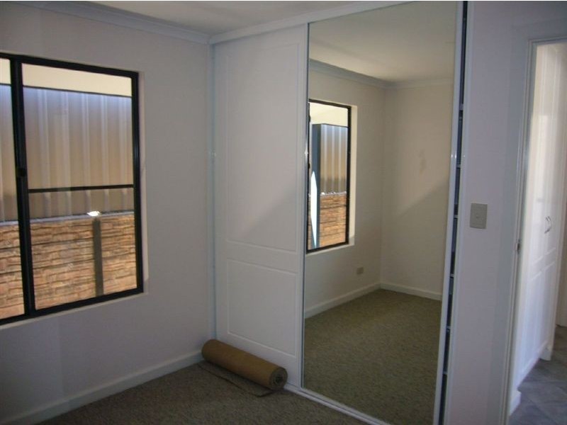2/8 Beare Street, Clare SA 5453