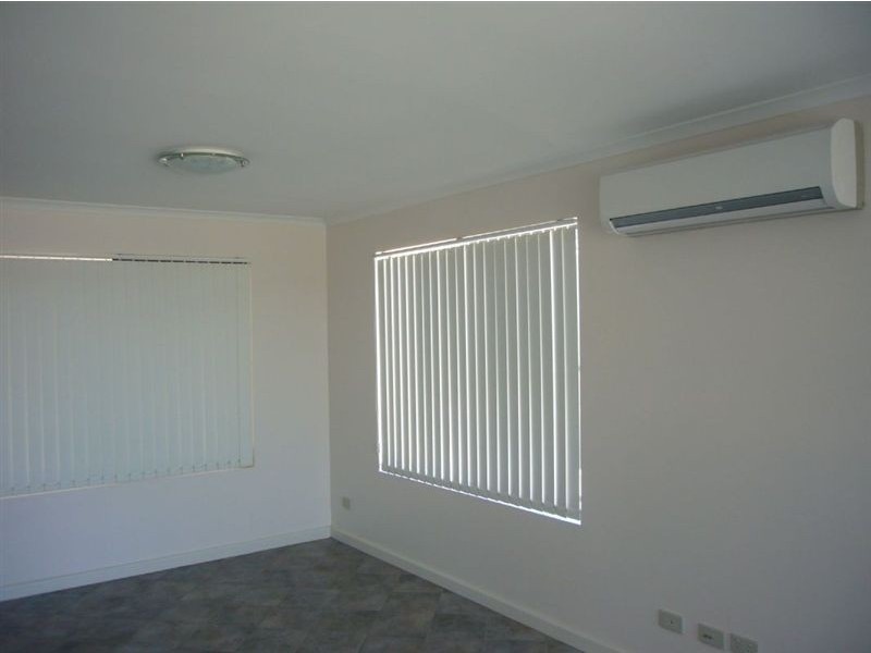 2/8 Beare Street, Clare SA 5453