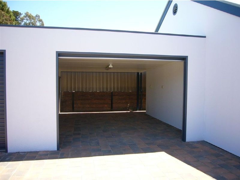 2/8 Beare Street, Clare SA 5453