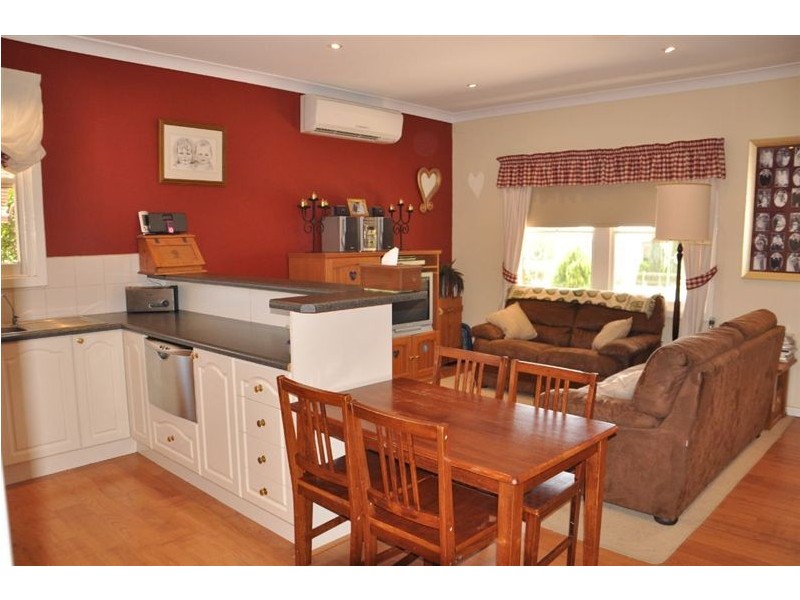 22 Essington Ave, Clare SA 5453
