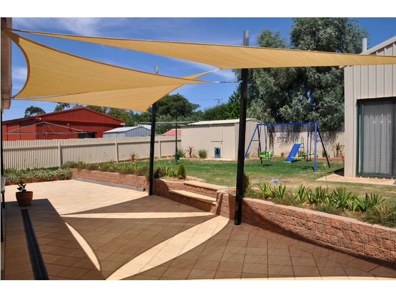 22 Essington Ave, Clare SA 5453