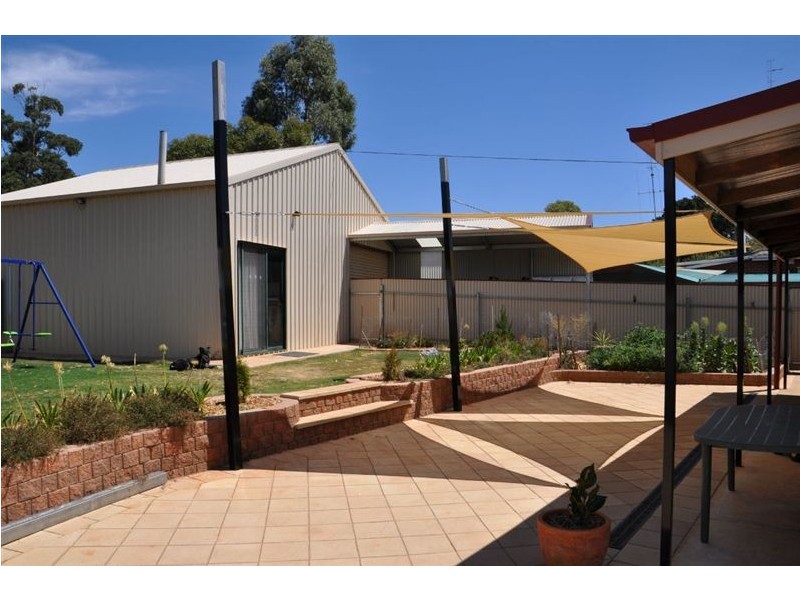 22 Essington Ave, Clare SA 5453