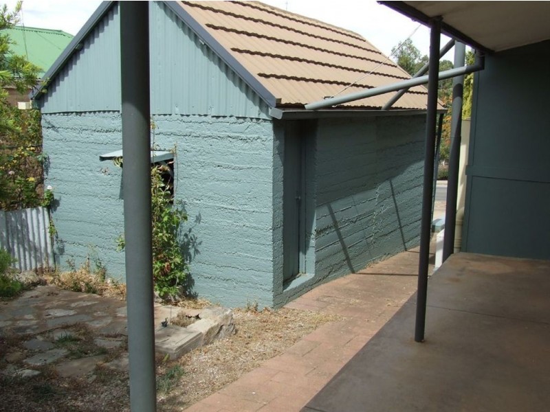 5 Harriett Street, Clare SA 5453