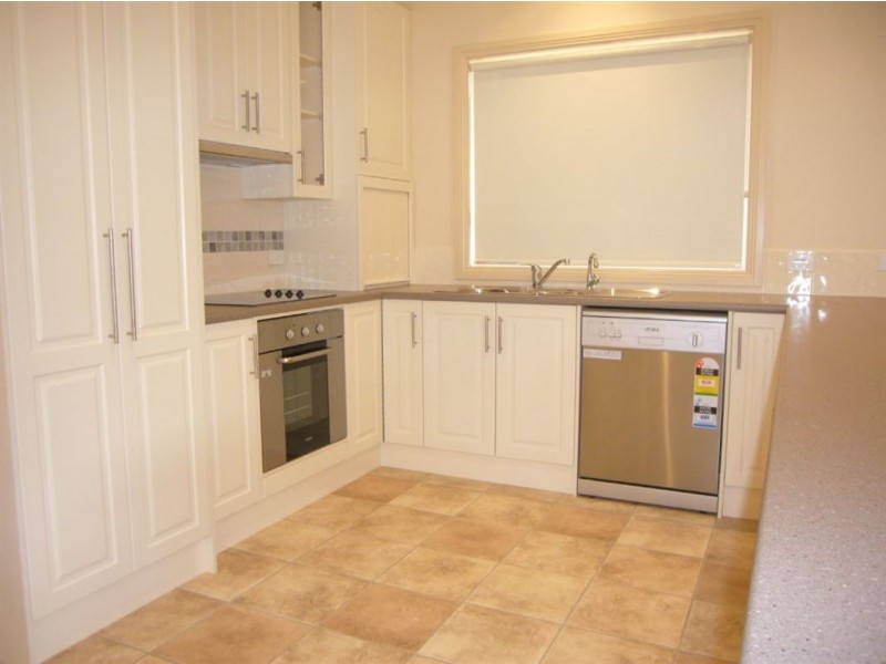 12B Albert Street, Clare SA 5453