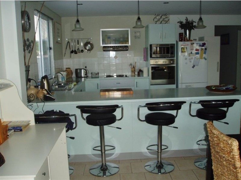 6 Ocean View Road, Venus Bay SA 5607