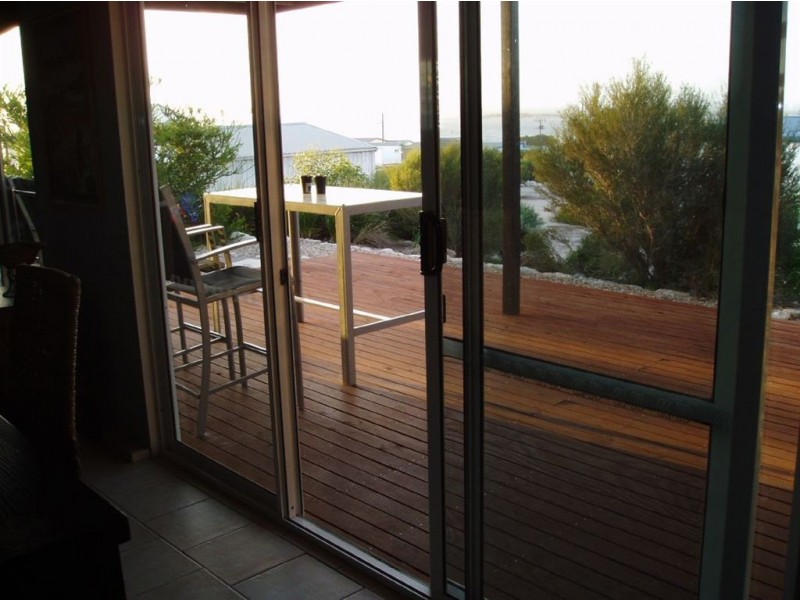 6 Ocean View Road, Venus Bay SA 5607