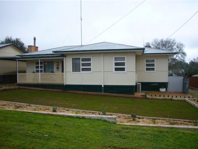 14 Melrose Ave, Clare SA 5453