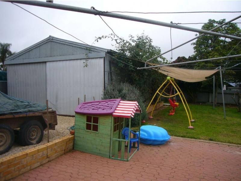 14 Melrose Ave, Clare SA 5453