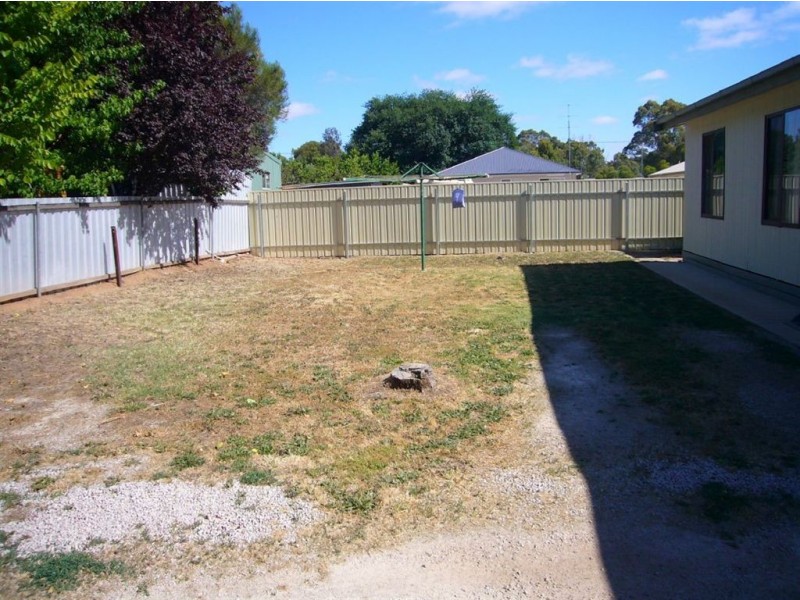 2/5 Charles Street, Clare SA 5453