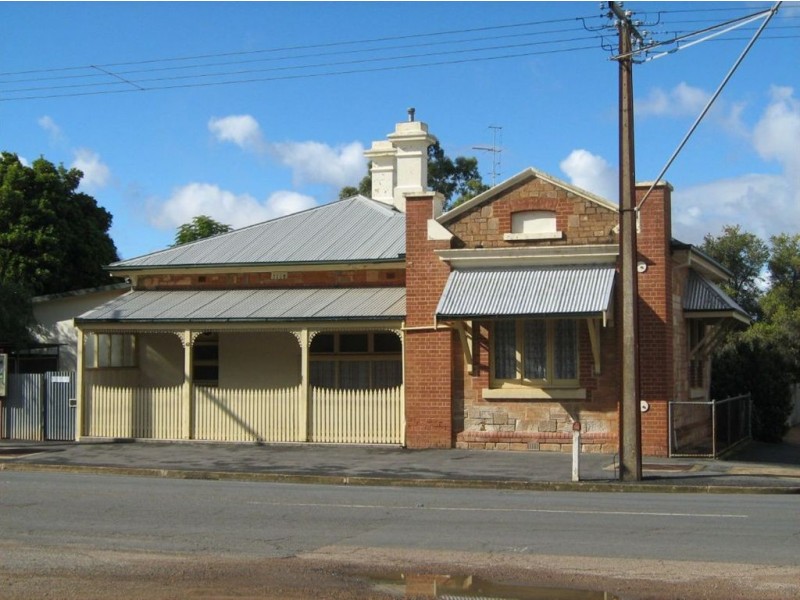 42 Railway Tce East, Snowtown SA 5520