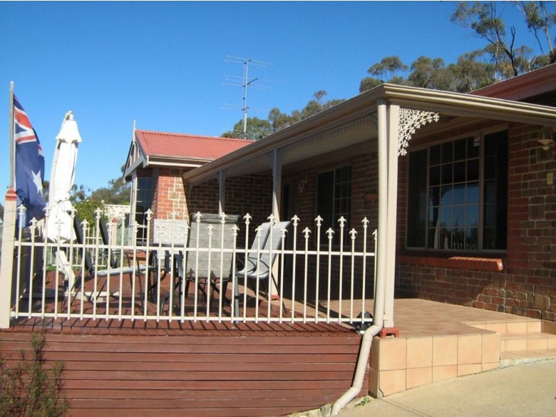 10 Michael Crt, Clare SA 5453