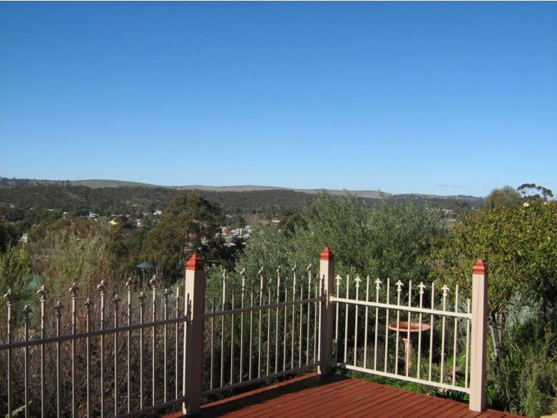 10 Michael Crt, Clare SA 5453