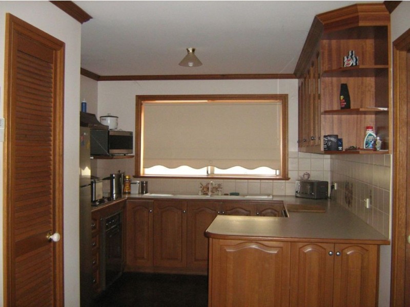 10 Michael Crt, Clare SA 5453