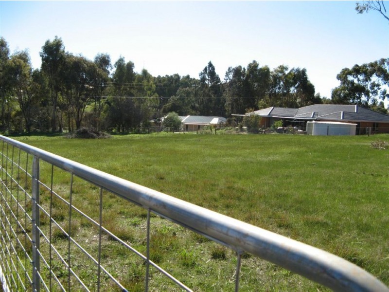 Lot 1 Corner Hicks Rd and Mine St., Clare SA 5453