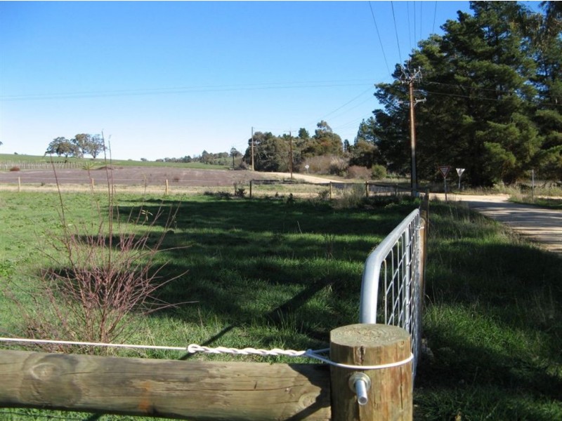 Lot 1 Corner Hicks Rd and Mine St., Clare SA 5453