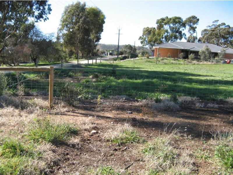 Lot 1 Corner Hicks Rd and Mine St., Clare SA 5453