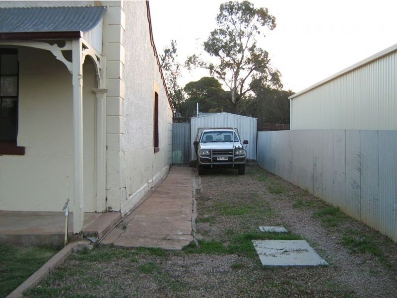 14 Sixth Street, Gladstone SA 5473
