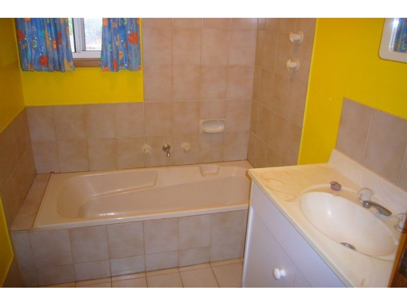 39 Moore St, Blyth SA 5462