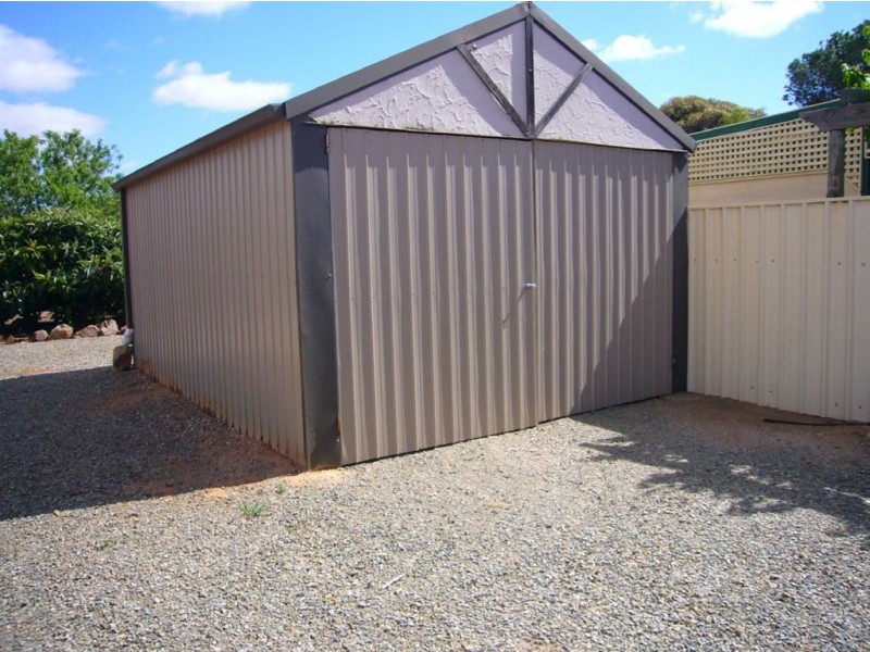 39 Moore St, Blyth SA 5462