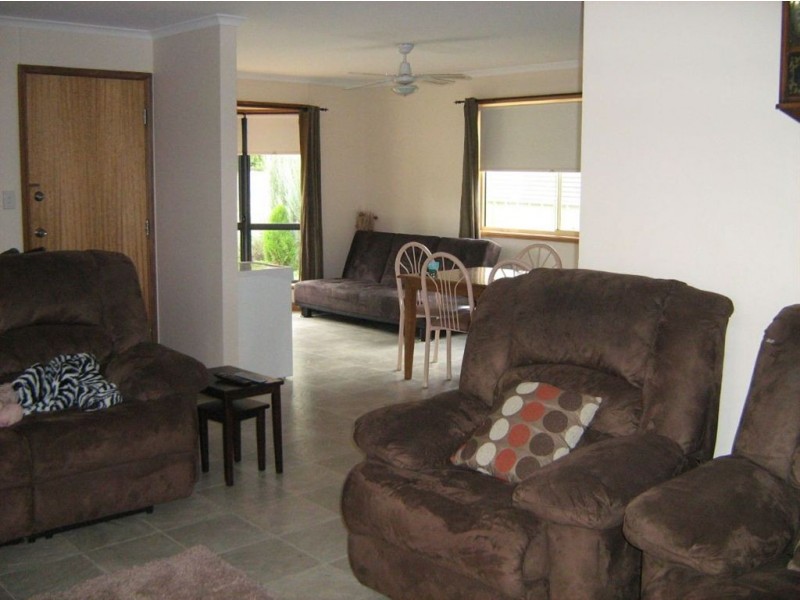 36 West Tce, Clare SA 5453