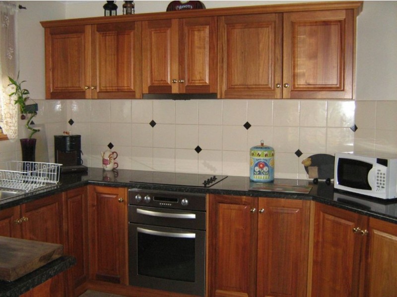 36 West Tce, Clare SA 5453