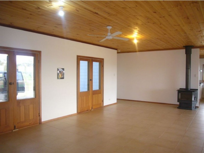 Lot 1998 Emu Rock Road, Clare SA 5453