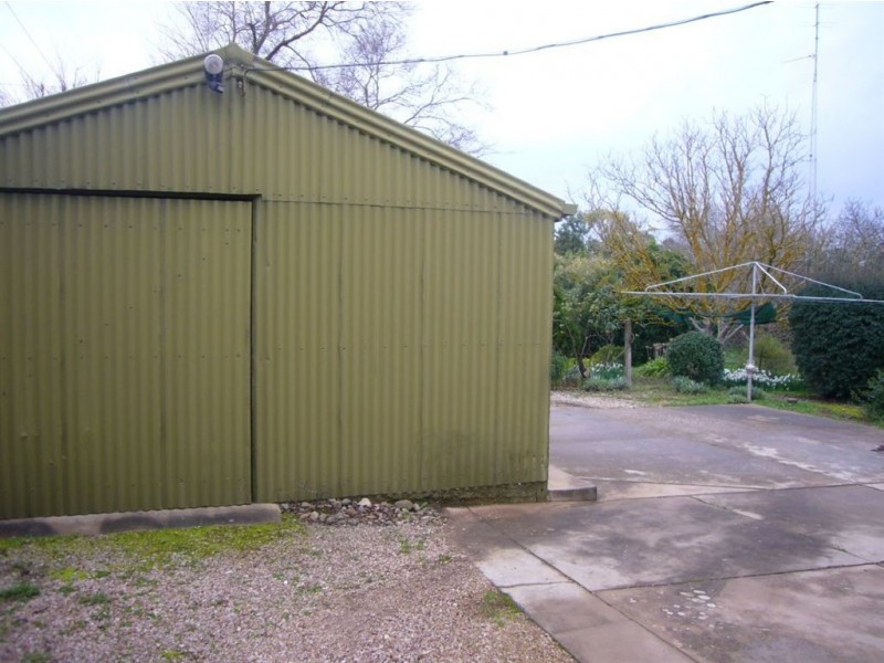 21 Daly Street, Clare SA 5453