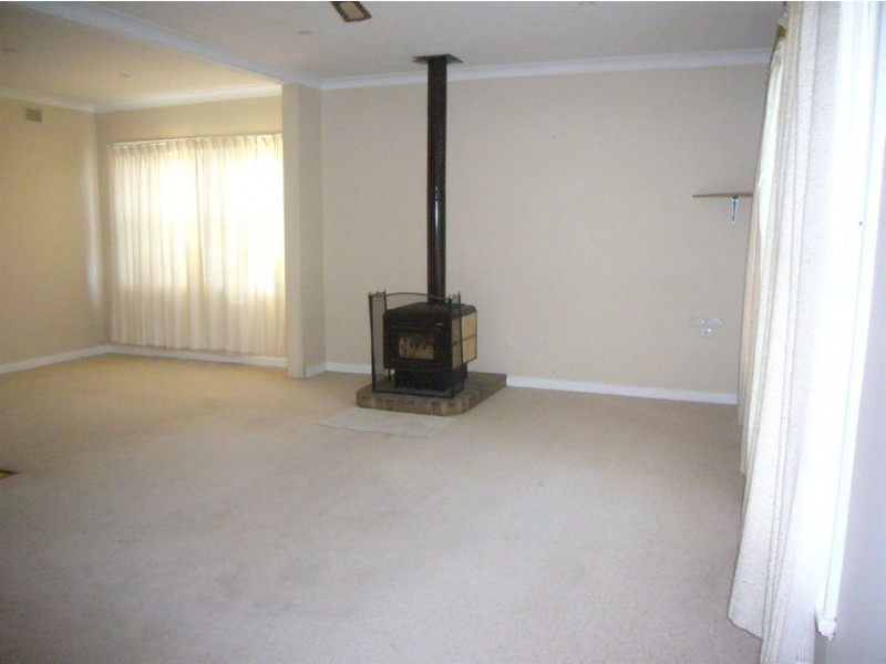 1 Cooper Street, Riverton SA 5412