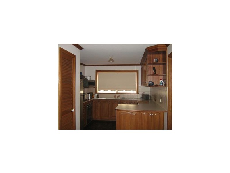 10 Michael Crt, Clare SA 5453