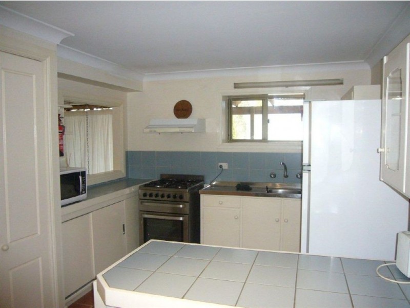 15 Beare Street, Clare SA 5453