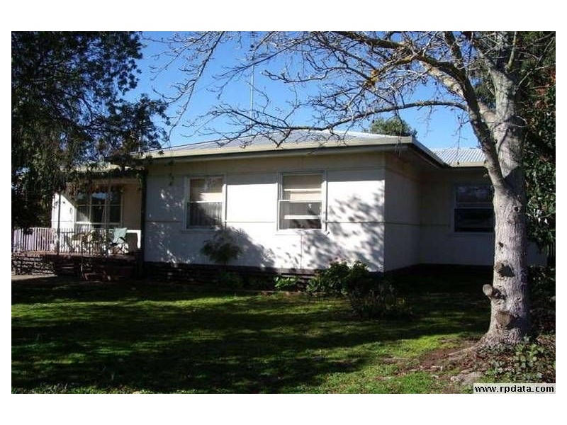 13 Melrose Avenue, Clare SA 5453