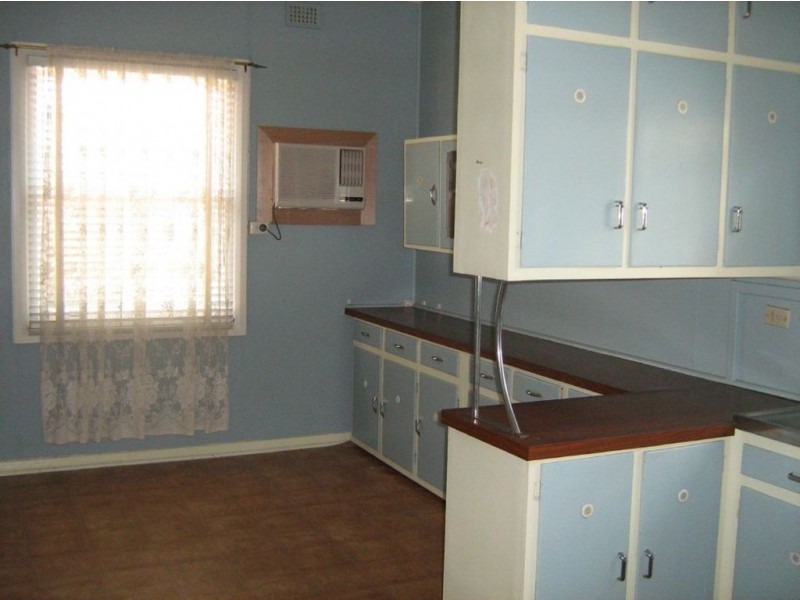 13 Melrose Avenue, Clare SA 5453