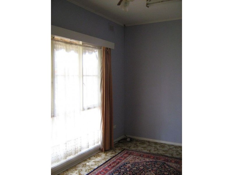 13 Melrose Avenue, Clare SA 5453