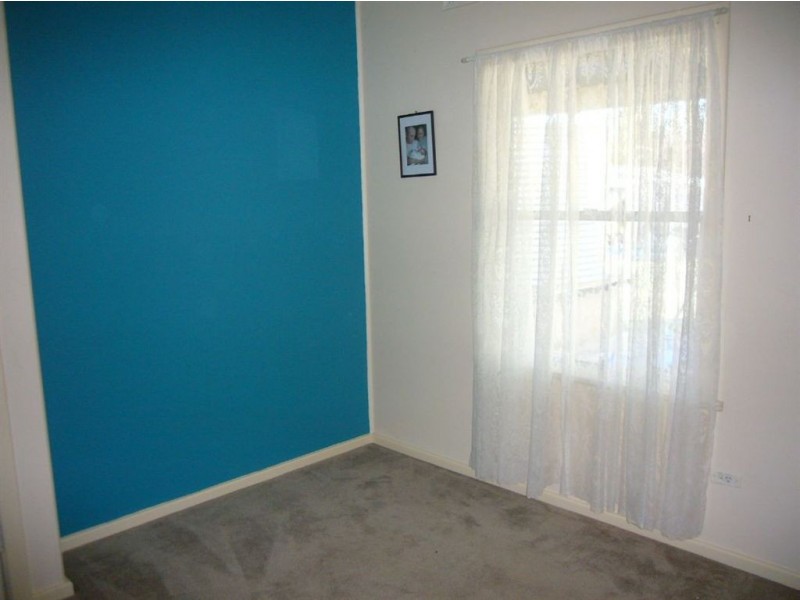 9 Patullo Ave, Clare SA 5453