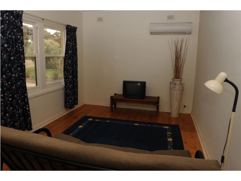 10 Clyde Street, Jamestown SA 5491