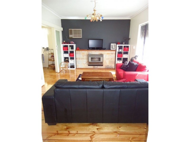 2 walsh Street, Balaklava SA 5461