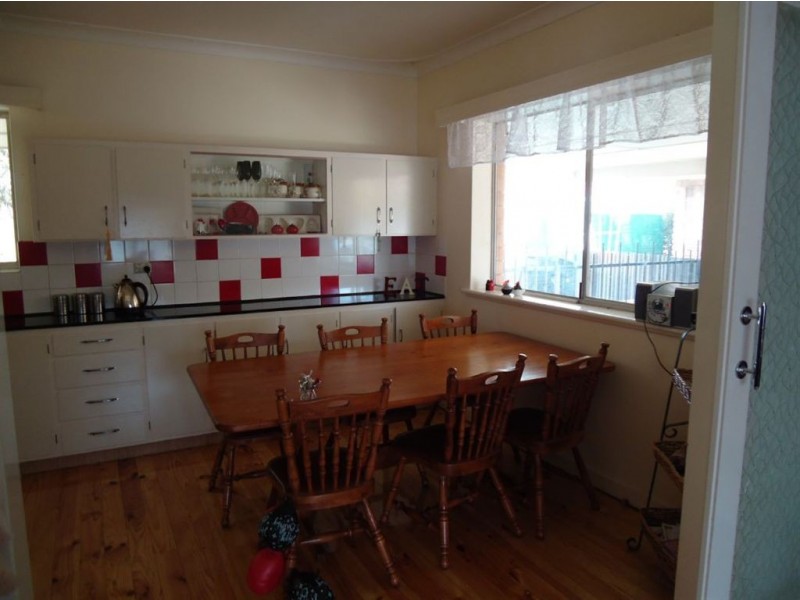 2 walsh Street, Balaklava SA 5461