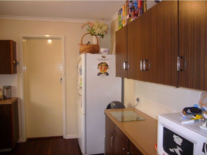 4 Earles Ct, Clare SA 5453