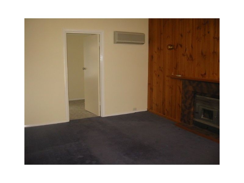 8 Murray Tce, Riverton SA 5412