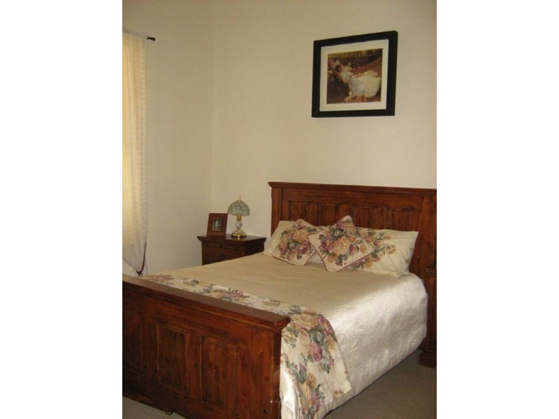 11 Bondowie Street, Gladstone SA 5473