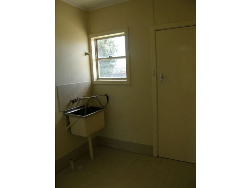 9 Fuss Street, Cummins SA 5631