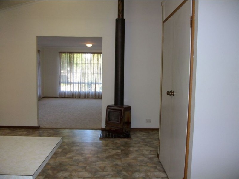 1 Glynn Street, Riverton SA 5412