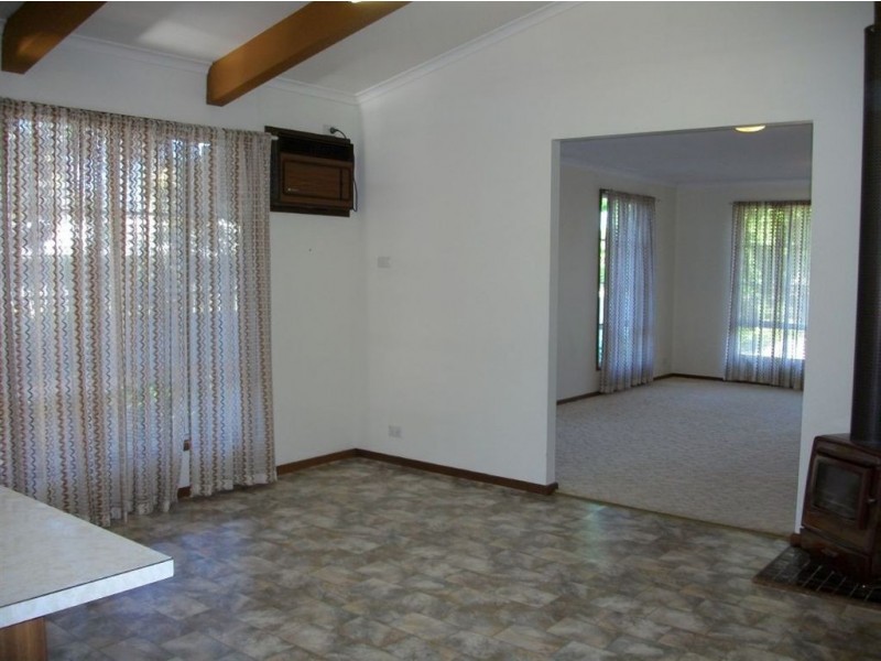 1 Glynn Street, Riverton SA 5412